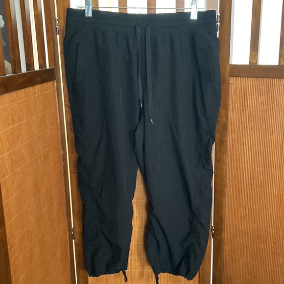 Capris‎ L - Picture 3 of 5